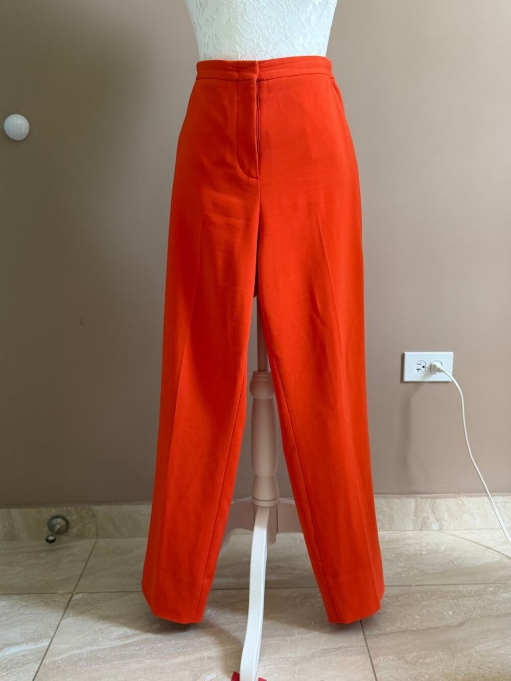 BCBGMAXAZRIA blood orange pants. Size 10.